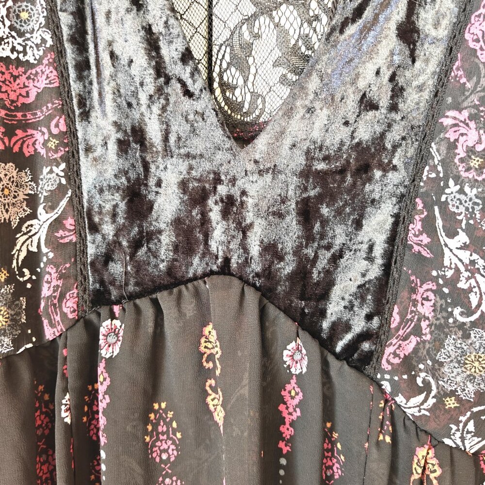 Burgundy/Black/White Women's Top, Size Large, New - Picture 2 of 4